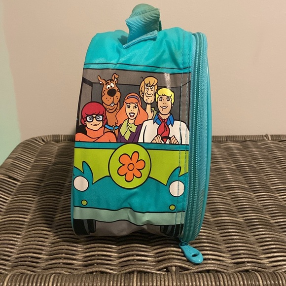 THERMOS Novelty Lunch Kit, Scooby Doo and the Mystery Machine - Picture 2 of 6